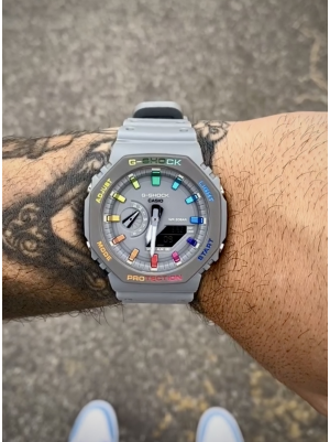 G-SHOCK GA-2100 CINZA-COLORIDO